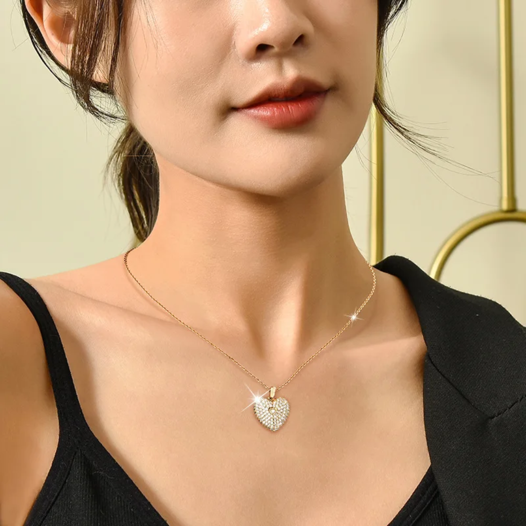 Collier Médaillon Cœur Ouvrable et Personnalisable – Pavé de Strass Éclatants - Image 2